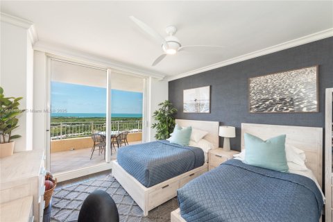 Condo in Key Biscayne, Florida, 4 bedrooms  № 1940647 - photo 16