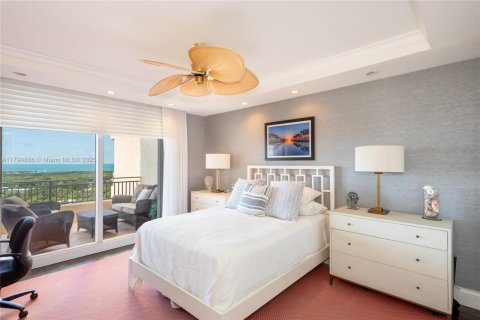 Condo in Key Biscayne, Florida, 4 bedrooms  № 1940647 - photo 17