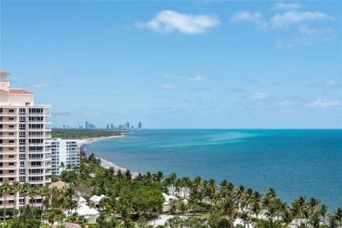 Condo in Key Biscayne, Florida, 4 bedrooms  № 1940647 - photo 1