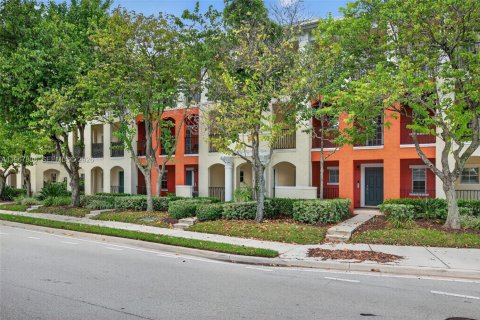 Touwnhouse à vendre à Pompano Beach, Floride: 3 chambres, 210.7 m2 № 2030119 - photo 3