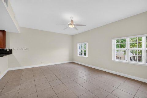 Touwnhouse à vendre à Pompano Beach, Floride: 3 chambres, 210.7 m2 № 2030119 - photo 28