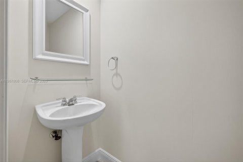 Touwnhouse à vendre à Pompano Beach, Floride: 3 chambres, 210.7 m2 № 2030119 - photo 30