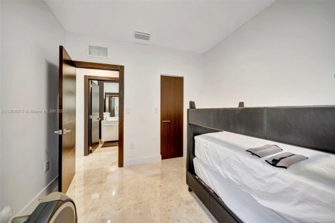 Touwnhouse à vendre à Doral, Floride: 3 chambres, 186.55 m2 № 2013941 - photo 22