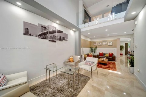 Touwnhouse à vendre à Doral, Floride: 3 chambres, 186.55 m2 № 2013941 - photo 5