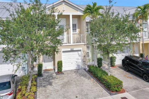 Touwnhouse à Doral, Floride 3 chambres, 186.55 m2 № 2013941