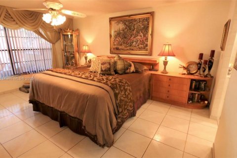 Casa en venta en Davie, Florida, 3 dormitorios, 169.36 m2 № 1951340 - foto 9