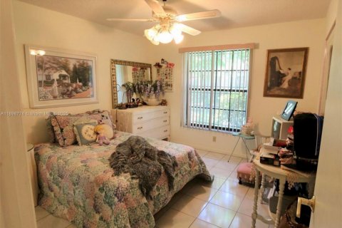 Casa en venta en Davie, Florida, 3 dormitorios, 169.36 m2 № 1951340 - foto 10