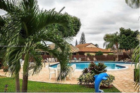 Casa en venta en Davie, Florida, 3 dormitorios, 169.36 m2 № 1951340 - foto 13