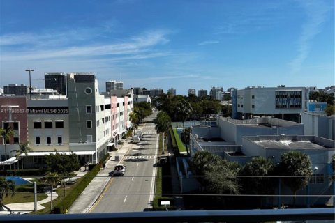 Condo in Bay Harbor Islands, Florida, 1 bedroom  № 1865075 - photo 6