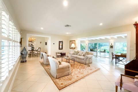 House in Palmetto Bay, Florida 3 bedrooms, 218.51 sq.m. № 1818091 - photo 21