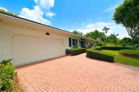 House in Palmetto Bay, Florida 3 bedrooms, 218.51 sq.m. № 1818091 - photo 7