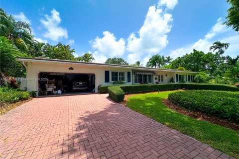 House in Palmetto Bay, Florida 3 bedrooms, 218.51 sq.m. № 1818091 - photo 8