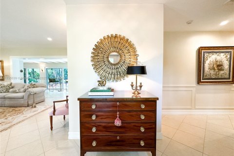 House in Palmetto Bay, Florida 3 bedrooms, 218.51 sq.m. № 1818091 - photo 10