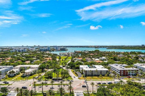 Copropriété à louer à Bal Harbour, Floride: 3 chambres, 320.51 m2 № 2026756 - photo 27