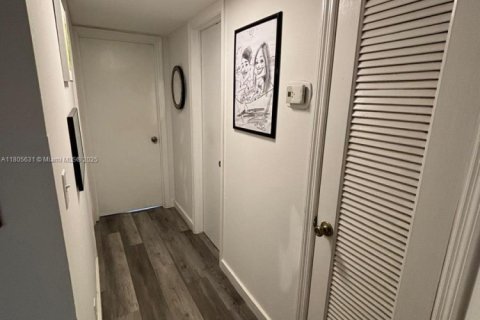 Condo in Boca Raton, Florida, 3 bedrooms  № 1864415 - photo 13