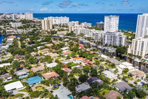 House in Lauderdale-by-the-Sea, Florida 3 bedrooms, 131.55 sq.m. № 1761612 - photo 15