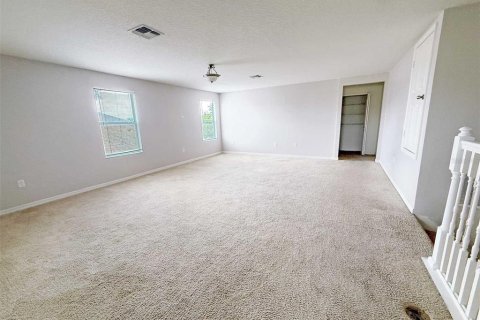 House in Orlando, Florida 5 bedrooms, 337.05 sq.m. № 1532599 - photo 23