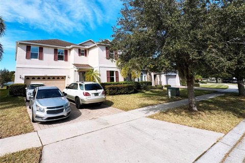 House in Orlando, Florida 5 bedrooms, 337.05 sq.m. № 1532599 - photo 1