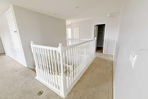 House in Orlando, Florida 5 bedrooms, 337.05 sq.m. № 1532599 - photo 27