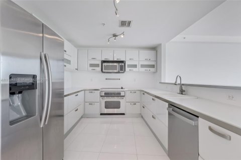 Condo in Miami Beach, Florida, 3 bedrooms  № 1467151 - photo 8