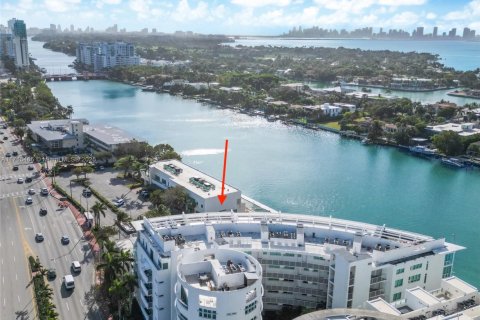 Condo in Miami Beach, Florida, 3 bedrooms  № 1467151 - photo 4