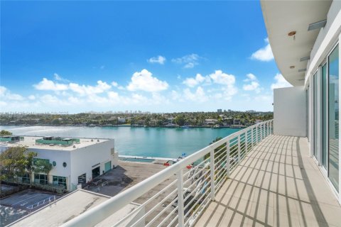 Condo in Miami Beach, Florida, 3 bedrooms  № 1467151 - photo 10
