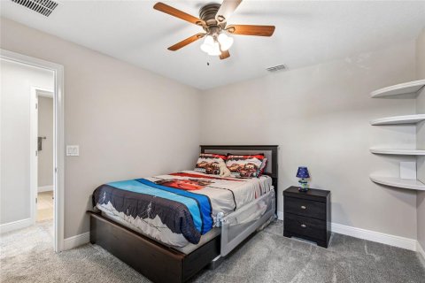 Townhouse in LAKESHORE in Lutz, Florida 3 bedrooms, 214.33 sq.m. № 2400287 - photo 27
