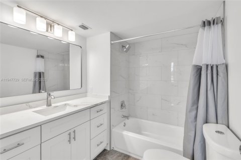 Снять в аренду кондоминиум в Дейви, Флорида 2 спальни, 99.41м2, № 2003866 - фото 7