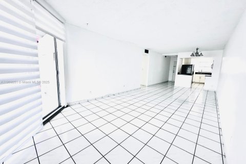 Снять в аренду кондоминиум в Хайалиа, Флорида 3 спальни, 120.77м2, № 2018958 - фото 14