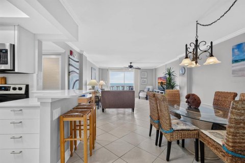 Condo in Ormond Beach, Florida, 2 bedrooms  № 2217317 - photo 9