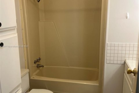Apartment in Boca Raton, Florida 2 bedrooms, 93.65 sq.m. № 1923870 - photo 7