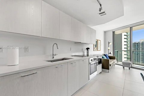 Copropriété à louer à Miami, Floride: 1 chambre, 69.31 m2 № 2088662 - photo 6