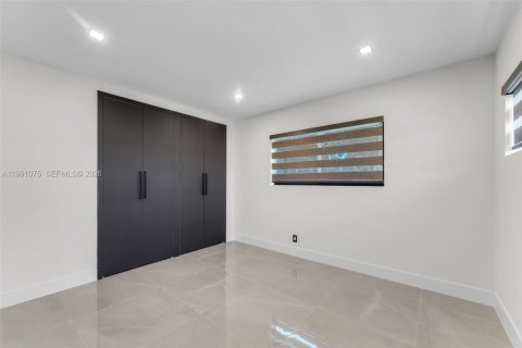 Купить виллу или дом в Пайнкрест, Флорида 3 спальни, 202.9м2, № 2052180 - фото 18