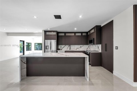 Купить виллу или дом в Пайнкрест, Флорида 3 спальни, 202.9м2, № 2052180 - фото 6