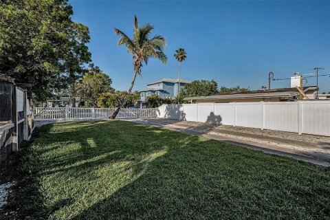 House in Palm Harbor, Florida 4 bedrooms, 165.74 sq.m. № 1913111 - photo 6