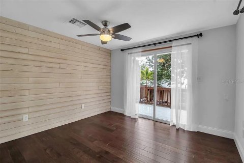 Casa en venta en Palm Harbor, Florida, 4 dormitorios, 165.74 m2 № 1913111 - foto 30