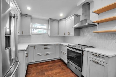 House in Palm Harbor, Florida 4 bedrooms, 165.74 sq.m. № 1913111 - photo 18