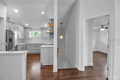 House in Palm Harbor, Florida 4 bedrooms, 165.74 sq.m. № 1913111 - photo 20