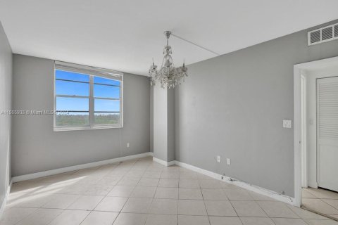 Condominio en alquiler en Sunny Isles Beach, Florida, 3 dormitorios, 145.86 m2 № 2054268 - foto 24