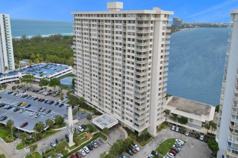 Condominio en alquiler en Sunny Isles Beach, Florida, 3 dormitorios, 145.86 m2 № 2054268 - foto 11