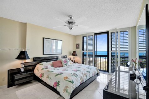Copropriété à vendre à Pompano Beach, Floride: 2 chambres, 103.12 m2 № 2089169 - photo 9