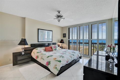Copropriété à vendre à Pompano Beach, Floride: 2 chambres, 103.12 m2 № 2089169 - photo 4