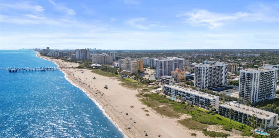 Condo à Pompano Beach, Floride, 2 chambres  № 2089169
