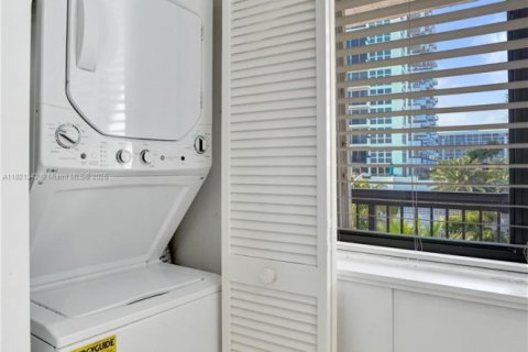 Copropriété à vendre à Pompano Beach, Floride: 2 chambres, 103.12 m2 № 2089169 - photo 23