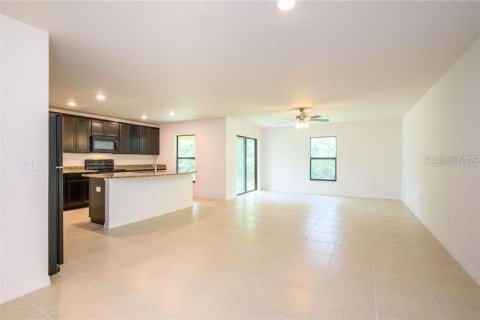 Casa en venta en Leesburg, Florida, 5 dormitorios, 180.6 m2 № 2419941 - foto 7