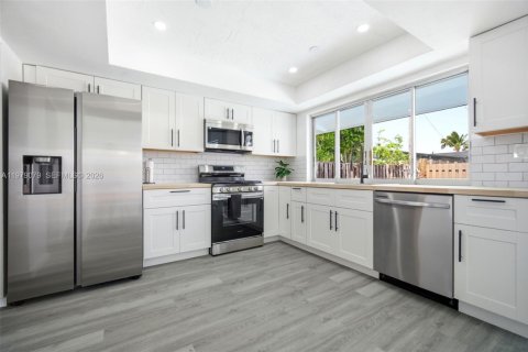 Купить виллу или дом в Санрайз, Флорида 3 спальни, 146.79м2, № 2043548 - фото 13