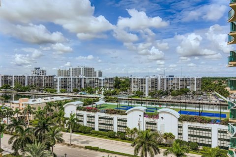 Condominio en alquiler en Hollywood, Florida, 45.15 m2 № 1999804 - foto 11