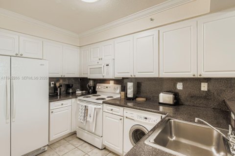 Condominio en alquiler en Hollywood, Florida, 45.15 m2 № 1999804 - foto 7