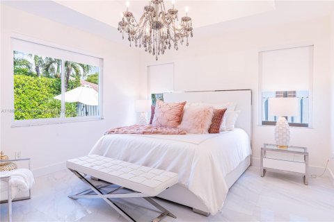 Villa ou maison à vendre à Miami, Floride: 3 chambres, 180.32 m2 № 1892680 - photo 25