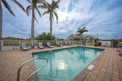 Condo in Punta Gorda, Florida, 2 bedrooms  № 1901909 - photo 3
